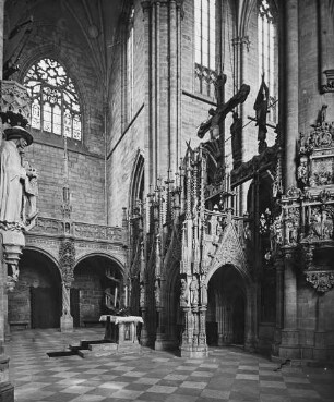Halberstadt, Dom St. Stephanus und St. Sixtus, Nordquerhaus und Chor, mit Lettner und Triumphkeuzgruppe
