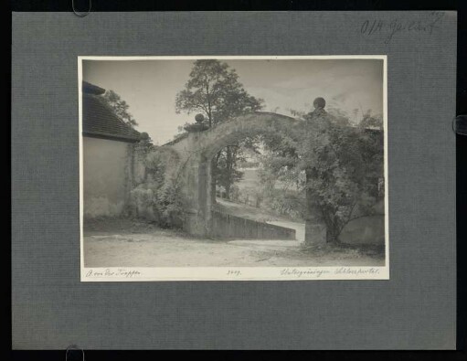 119, Untergröningen Schlossportal. (Nr. 3409).