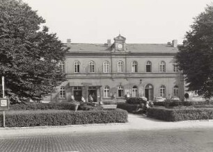 Löbau, Bahnhof. Empfangsgebebäude