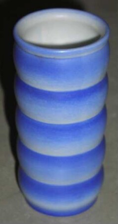 Vase (Seriennummer: 2656)