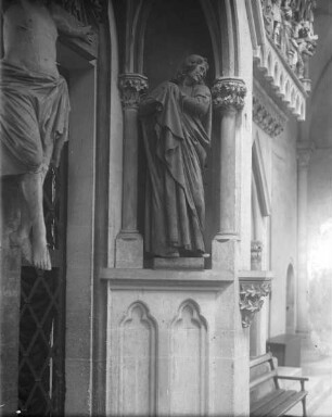 Kreuzigungsgruppe: Johannes