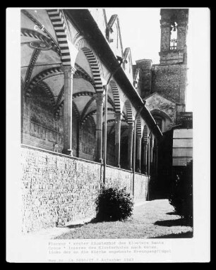 Kloster Santa Croce — erster Klosterhof des Klosters Santa Croce