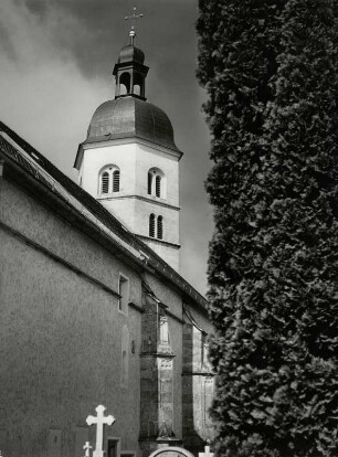 Spätgotische Wallfahrtskirche auf dem Bogenberg bei Bogen a. d. Donau