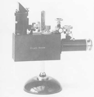 Monochromator von Leitz : Technikgeschichte | Physik | Optik | Das Mikroskop und seine Nebenapparate