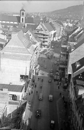 Freiburg i. Br.: Blick vom Martinstor zum Bertoldsbrunnen