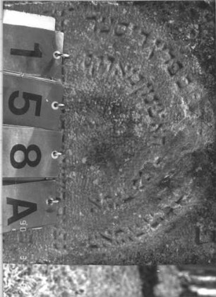 Grabstein 158 (Index: 99786101) Zustand: einzelne Stellen abgeblättert Maße HxBxT: 70x44x12 cm: Grabstein 158A