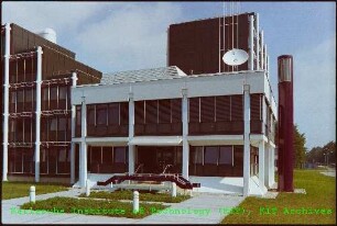 Außenansicht des Instituts für Meteorologie und Klimaforschung (IMK), von Süden
