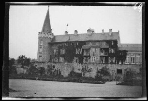 Florennes (Provinz Namur, Belgien): Schloss