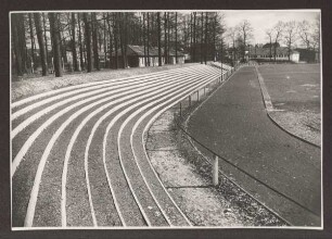 Jahnsportplatz früher Pinneichen-Sportplatz. Detmold. Lagesche Straße. Papierabzug