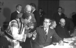 Freiburg: Kolpinghaus; Festabend; Autogramme vom Prinz