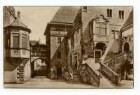 "Hof im Landgericht" - kleiner Deutschhof mit Freitreppe und Komturwappen-Erker