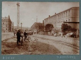Vom Hochwasser am 30./31. Juli 1897 zerspülte Straße mit Gleisen in Potschappel (Freital)