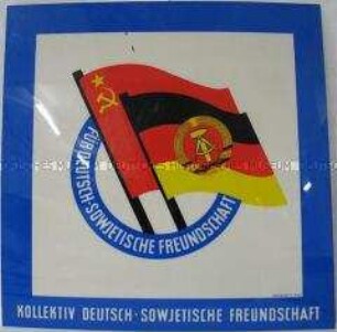 Schild zu Ehrennamen "Kollektiv der deutsch-sowjetischen Freundschaft"