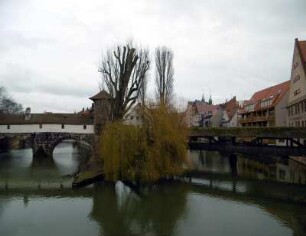 Nürnberg: Pegnitzufer mit Henkersteg