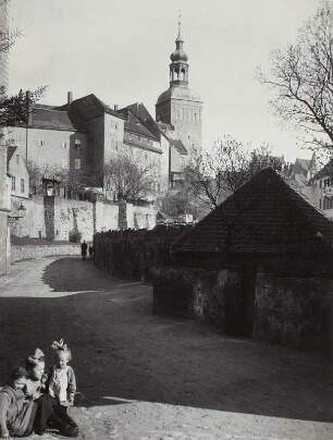 Bautzen, Mühltorgasse. Blick zum Lauenturm