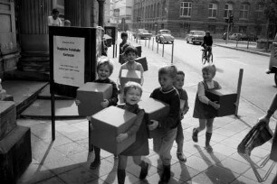 Bildbetrachtung für Kinder bei der Staatlichen Kunsthalle Karlsruhe.