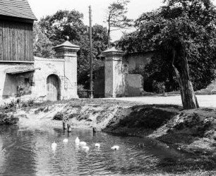 Burg Breitenhain, Toranlage