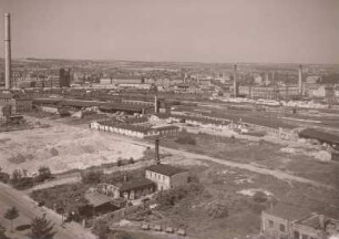 Dresden. Blick vom Hochhaus an der Falkenbrücke nach Nordwesten, linnks Neubau des Elektrizitäts- und Heizwerkes