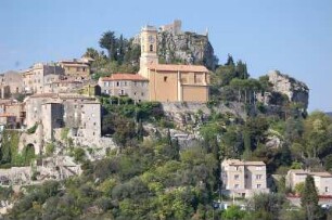 Eze - Stadtübersicht : Kleinstadt Eze an der Mittleren Corniche bei Nizza, aufgenommen im April 2006