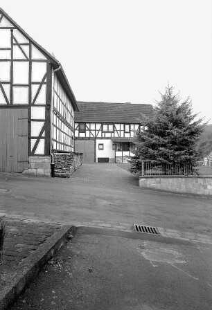 Hofanlage; Fuldatal, Mittelstraße 12