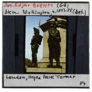 London, Reiterstandbild des Duke of Wellington : Figuren