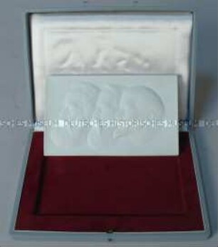 Plakette zum VII. Parteitag der SED