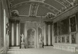 Schloß Sanssouci, Große Bildergalerie