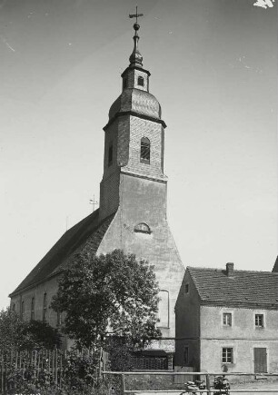 Dorfkirche, Krögis