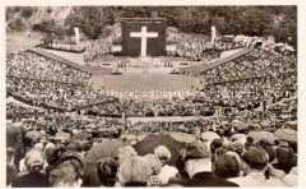 Gottesdienst des 75. Katholikentages in der Berliner Waldbühne