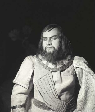 Helmut Fehn als Boris Gudonow in der gleichnamigen Oper von Mussorgsky