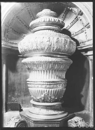 Berlin, Schloss Berlin, Paradekammern, Rote Adlerkammer, Andreas Schlüter, Heizvase, R.: 795.