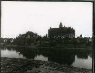 Ansicht der Marienburg und der umliegenden Stadt