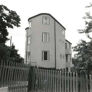 Niederwiesa, Braunsdorfer Straße 1. Wohnhaus (1930). Giebelansicht