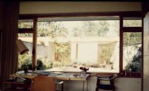 Haus Petersen Lilienhof: Schreibtisch mit Blick auf die Terrasse