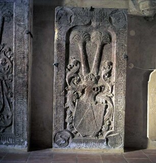 Wappengrabplatte für Ulrich von Raidenbuch