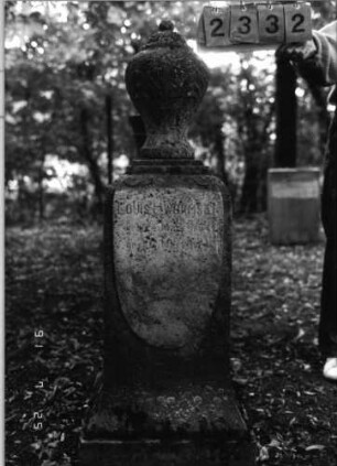 Grabstein 2332 [Hahn S. 232 Grab-Nr. Ur.III.22]