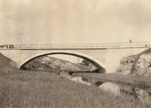 Hirschfelde. Straßenbrücke über den Lauf der verlegten Küpper (auch Kipper) am Durchburch des Silberberges