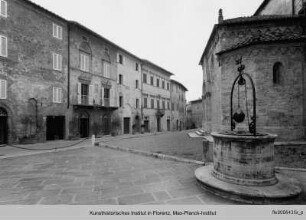 Piazza Chigi, San Quirico d'Orcia