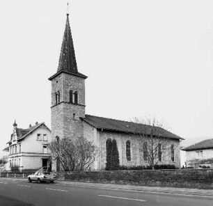 Katholische Pfarrkirche St. Karl Borromäus und Sachteil Steinkreuz; Breuberg, Erbacher Straße 41
