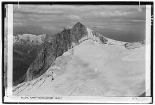 Zillertaler Alpen. Kuchelmoosspitze (3219 Meter)