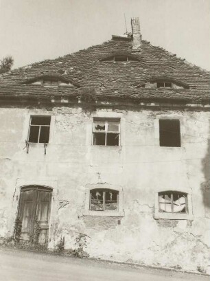 Maxen, Ehemaliges Rittergut : Maxen (Kreis Pirna), Ehemaliges Rittergut, Maxener Straße 1, 1844, Wohnhaus, Giebelfront,