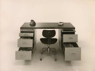 Pohlschröder Voll-Organisationsschreibtisch "3863-255-57" von Georg Leowald
