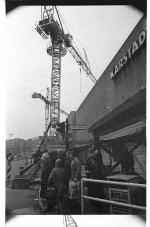 Kleinbildnegativ: Karstadt-Umbau, Hermannplatz, 1975