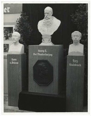 Fotografie der Büste Hans von Bülows (1830-1894)
