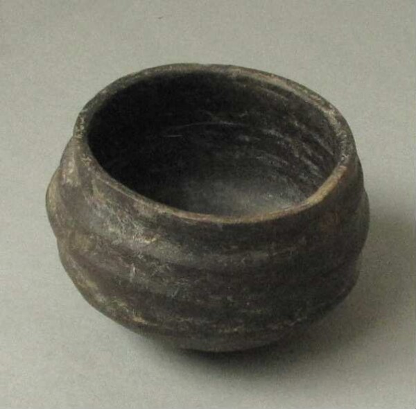 Clay vessel