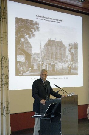 Vortrag Jochen Stollbergs, Leiter des Schopenhauer- Archivs der Universitätsbibliothek Johann Christian Senckenberg Frankfurt/Main. Dr. Bürger bei der Begrüßung der Gäste