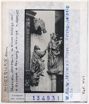 Würzburg: Dom, Maria und König aus Anbetung