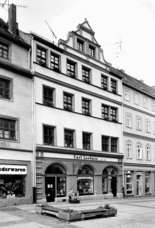 Torgau, Bäckerstraße 2. Wohnhaus mit Laden (Baubeginn M. 16. Jh., Umbau M. 19. Jh.). Straßenansicht