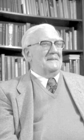 St. Peter: Prof. Dr. Hermann Heuer