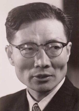 Porträt Zhou Libo (Zhou Shaoyi) : Porträt Zhou Libo (Zhou Shaoyi, 1908-1979; chinesischer Schriftsteller). Fotografie 1956. Dresden: Deutsche Fotothek